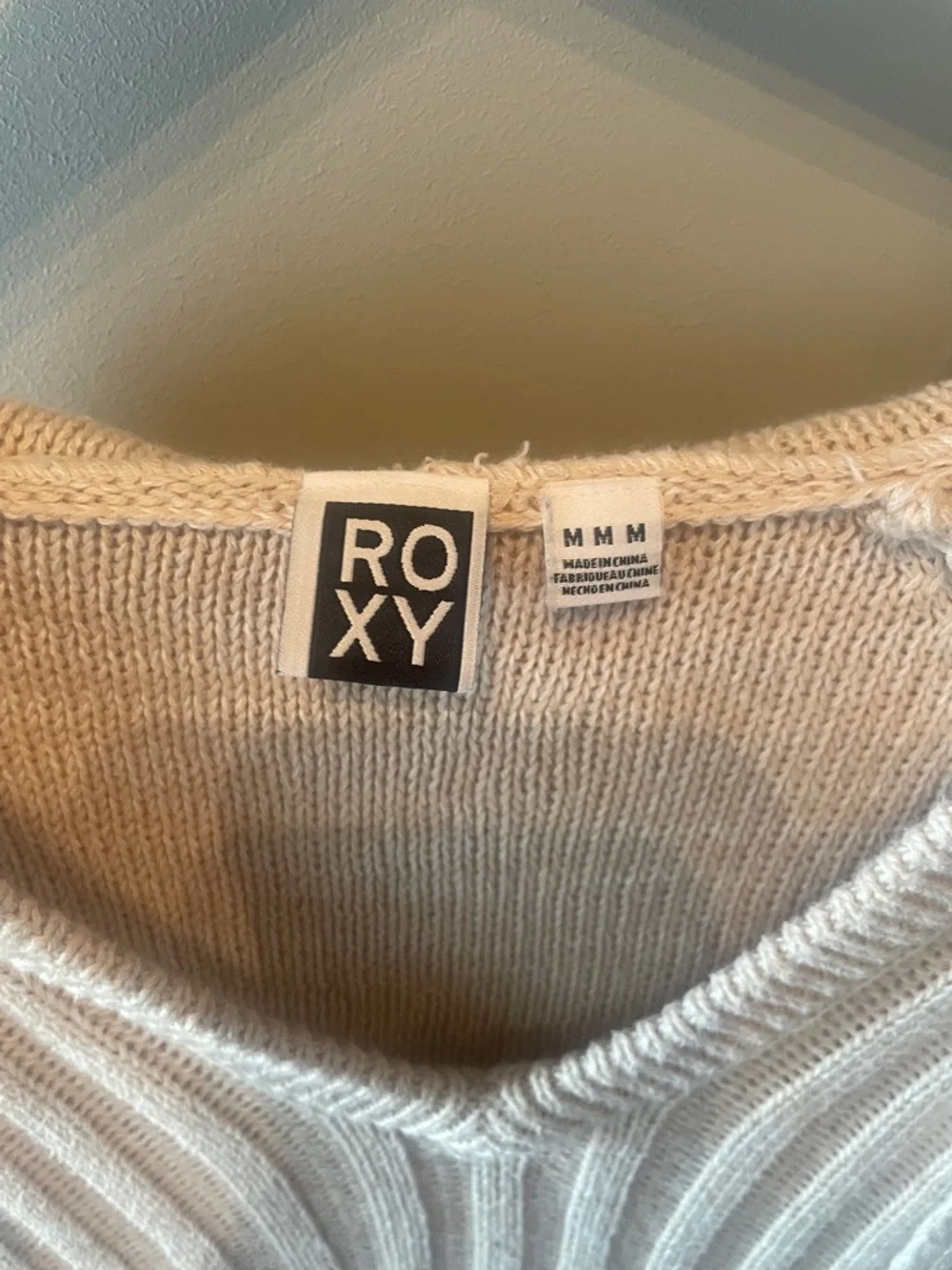 Roxy V-Neck Hoodie‎ Sweater in Light Beige Size Medium